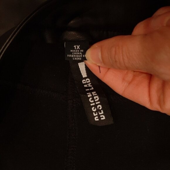 Design Lab Faux Leather Straight Fit Cropped Ankle Pants Stretch Lined 5 Pocket - Picture 12 of 14